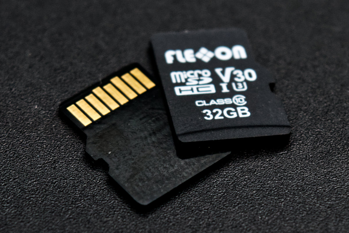 Flexxon microSD card FxAdv II