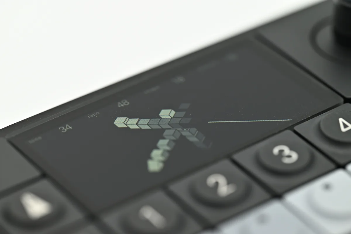 A close-up shot of the OP-XY's screen showing its resolution and contrast.