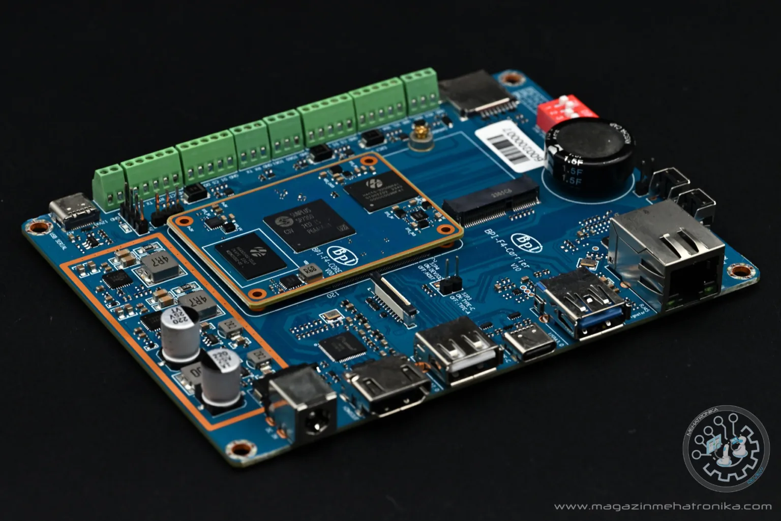 Banana Pi BPi-F4 recenzija Banana Pi BPi-F4 Industrial