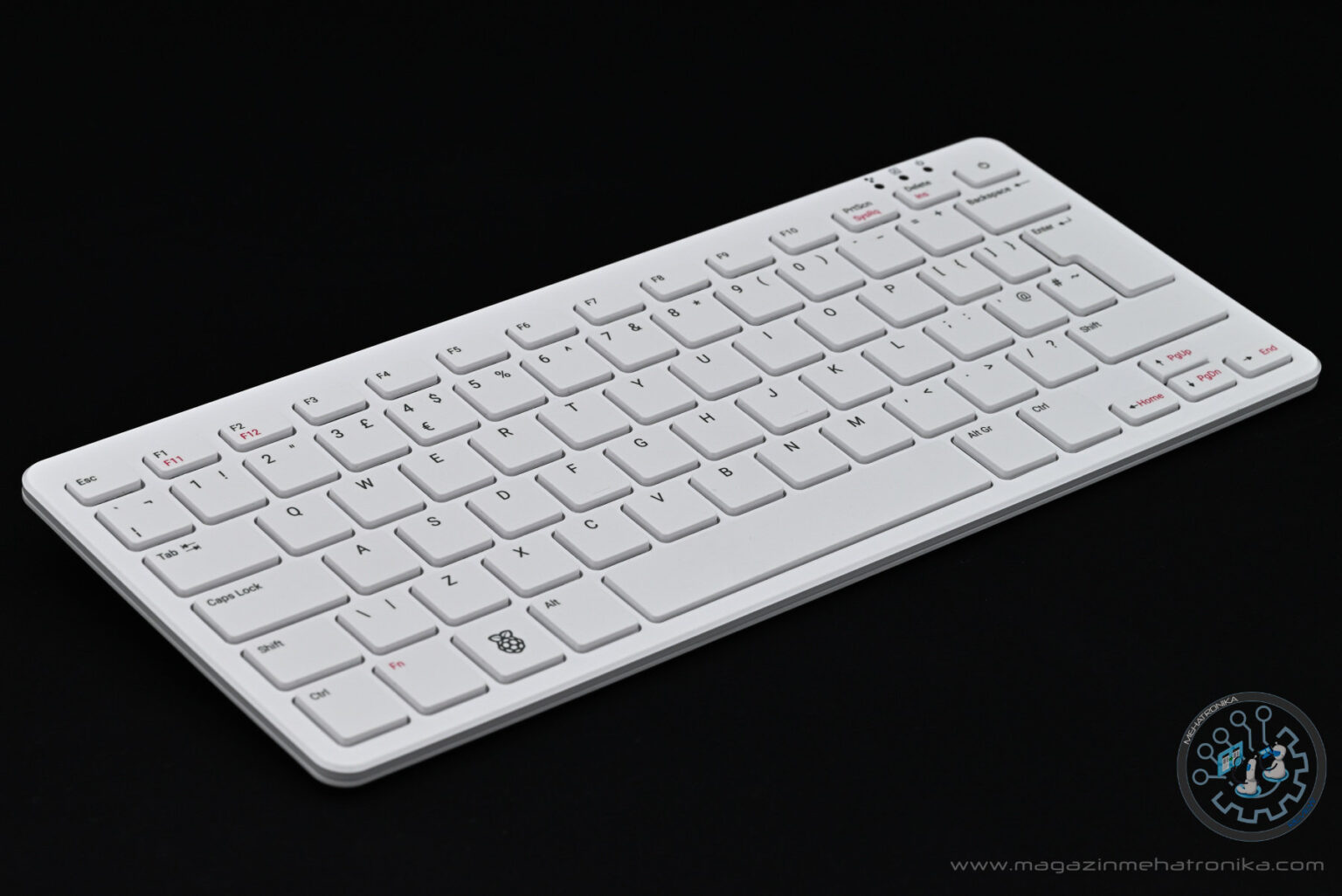 Raspberry Pi 500 recenzija