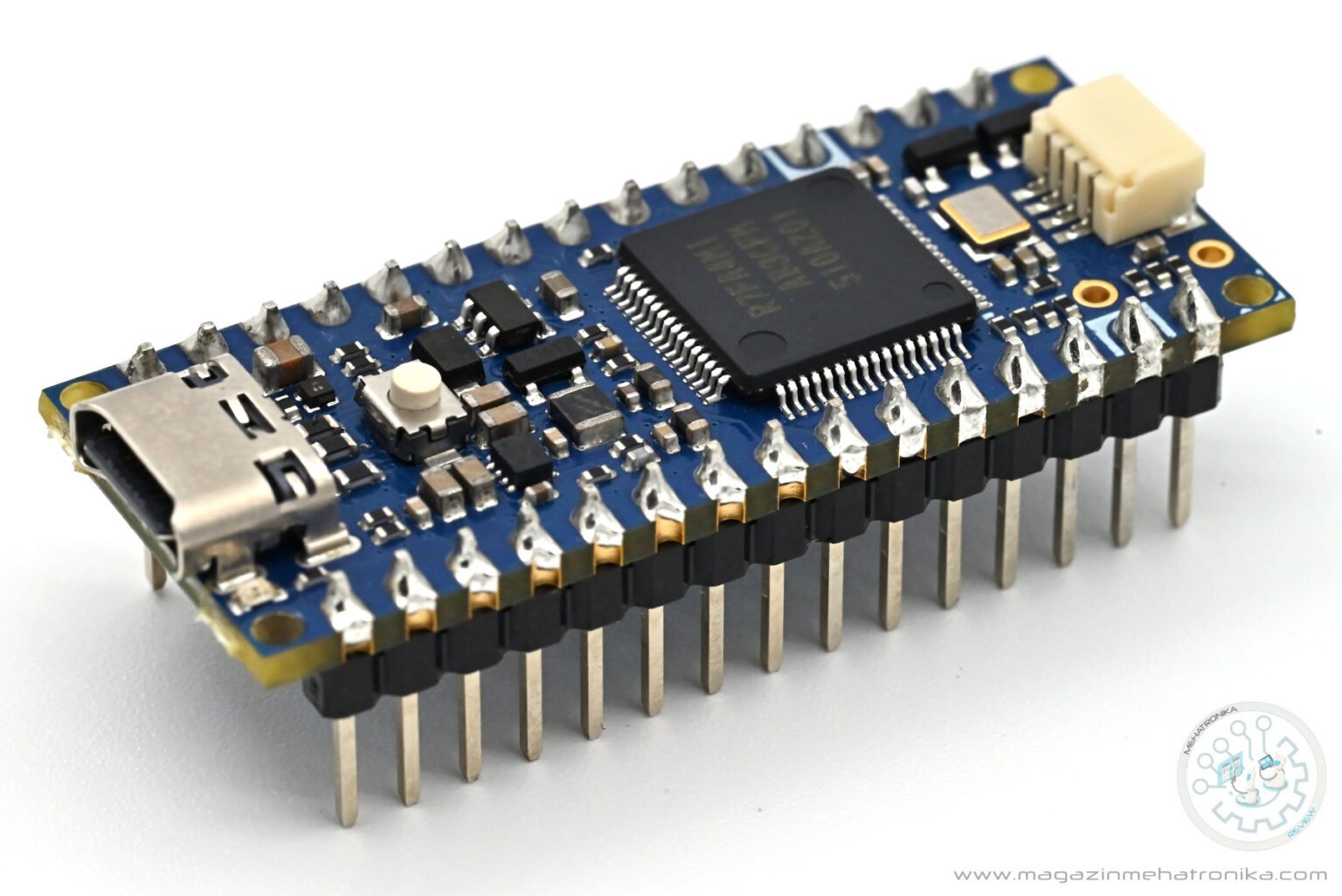 Arduino Nano R4 recenzija Arduino Nano R4