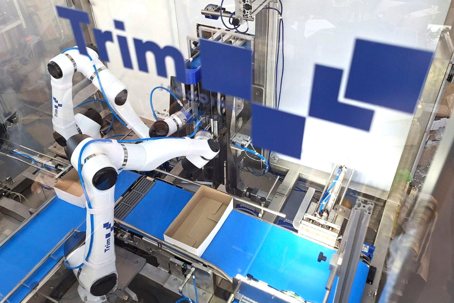 Kako koboti unapređuju proces pakovanja u mesnoj industriji TrimPack C200